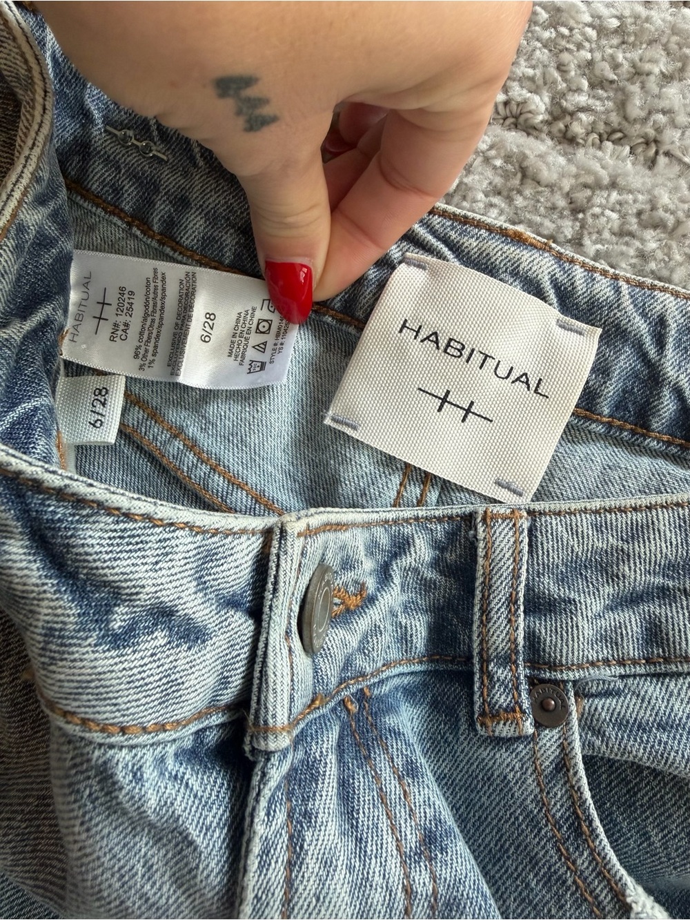 EUC Habitual Size 6/28 High Rise Wide Leg Denim Jeans - Picture 8 of 9